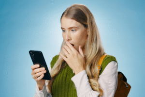 Breaking the Spell of Manipulative Media: Learn to Think Freely Again